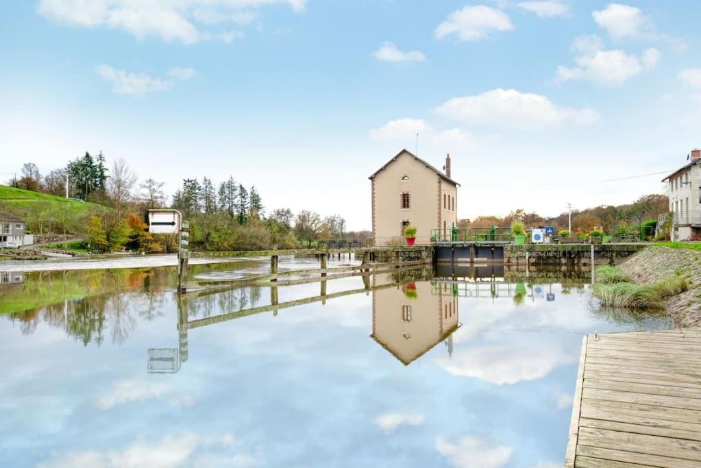 Willa Moulin De Charme - 5 Personnes Saint-Sulpice  Zewnętrze zdjęcie